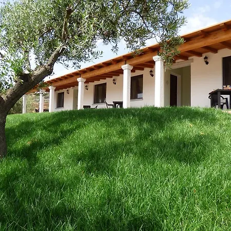 בית חווה La Rocca Manna *