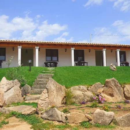 Alloggio per agriturismo La Rocca Manna *